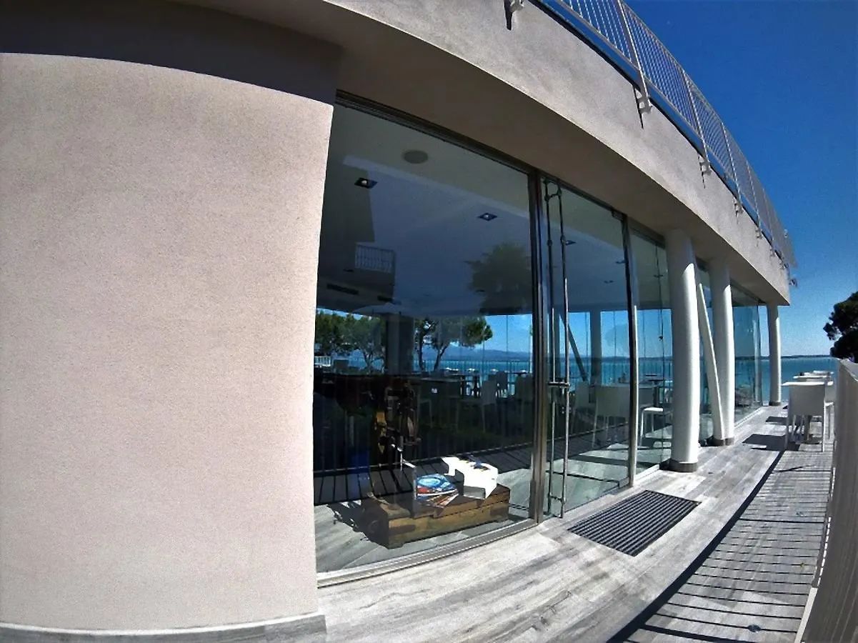 Hotel Ca' Serena Sirmione 3*,