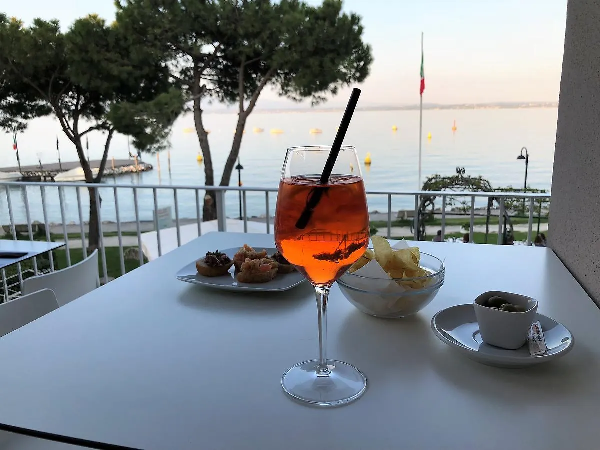 Hotel Ca' Serena Sirmione 3*,
