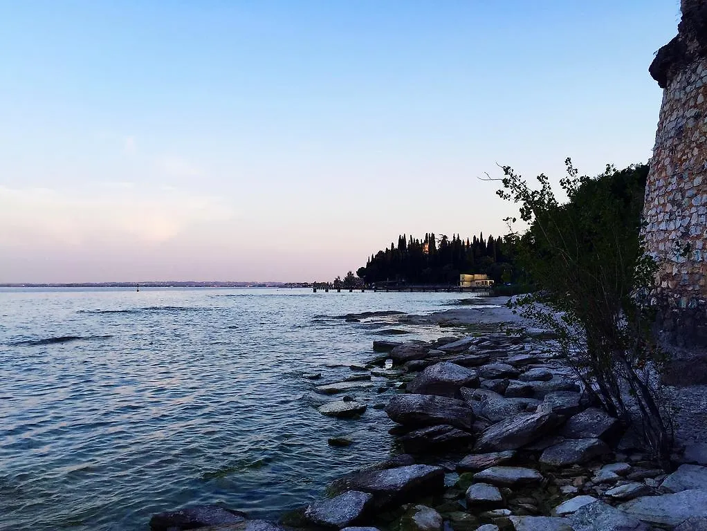 Hotel Ca' Serena Sirmione 3*,