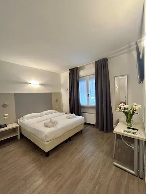 Hotel Ca' Serena Sirmione 3*,